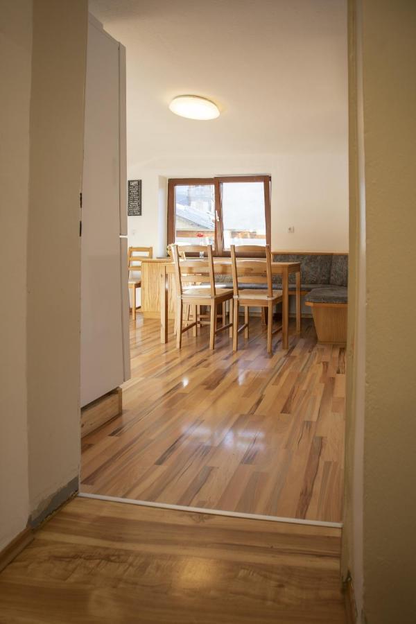 Cozy Old Town Apartment 홀인티롤 외부 사진